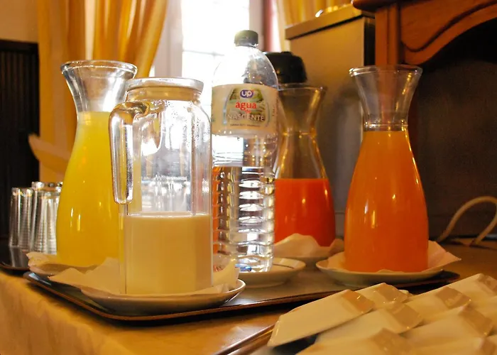 Residencia Filipe בית הארחה גוארדה